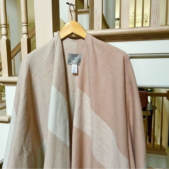 SOIA & KYO Mirel Woven Scarfigan with Fringe in Pink and Cream One Size NWOT - Picture 10 of 14